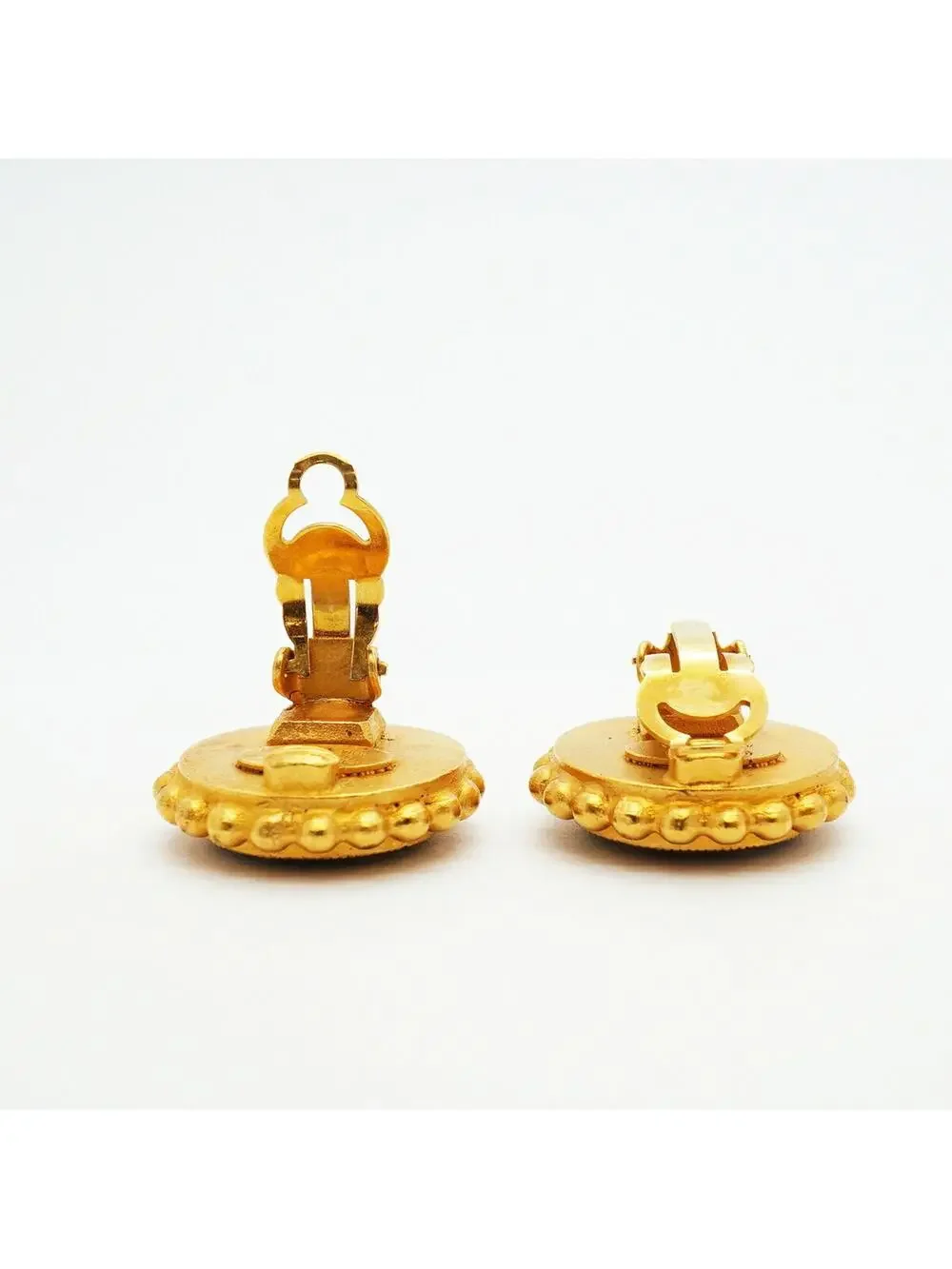 Chanel Cc Logo Clip-On Earrings Metal #357911C74B